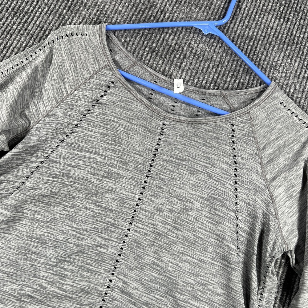 Athleta Shirt Womens Medium Gray Long Sleeve Performance Active Gym Yoga Workout
